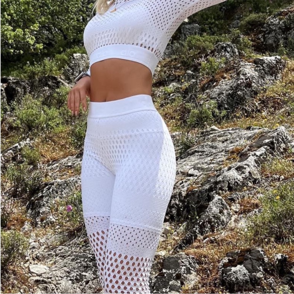 ALO Yoga Black Open Knit Perforated Leggings XS - Picture 2 of 7